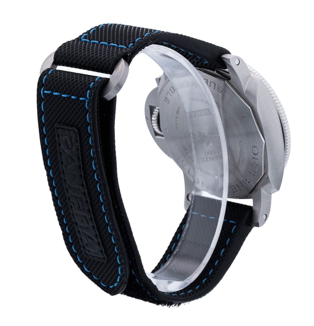 Panerai Submersible PAM00683 Image 3